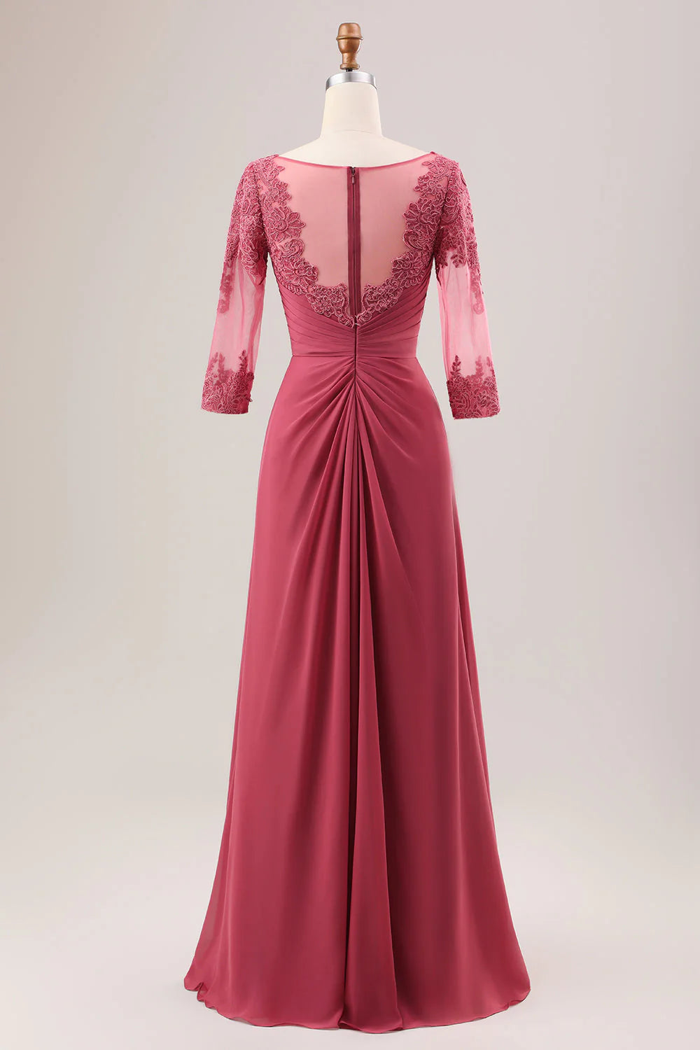 Robe de mère de la mariée en mousseline à col rond et coupe trapèze avec appliques